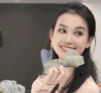 网红汤颖吃瓜是真的吗,真相还是炒作? 第3张 网红汤颖吃瓜是真的吗,真相还是炒作? 第3张